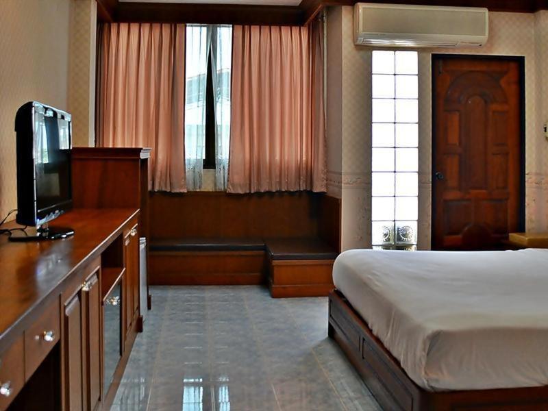 Salsa Hostel Chumphon Zewnętrze zdjęcie