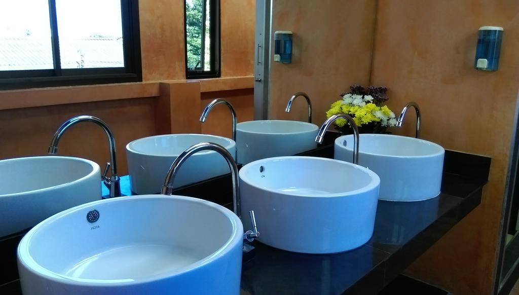 Salsa Hostel Chumphon Zewnętrze zdjęcie