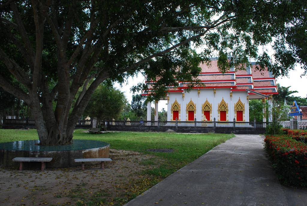 Salsa Hostel Chumphon Zewnętrze zdjęcie