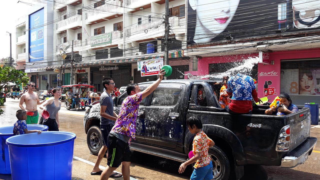 Salsa Hostel Chumphon Zewnętrze zdjęcie