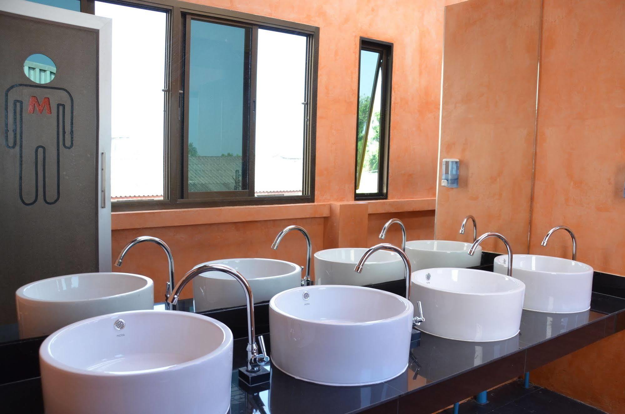 Salsa Hostel Chumphon Zewnętrze zdjęcie
