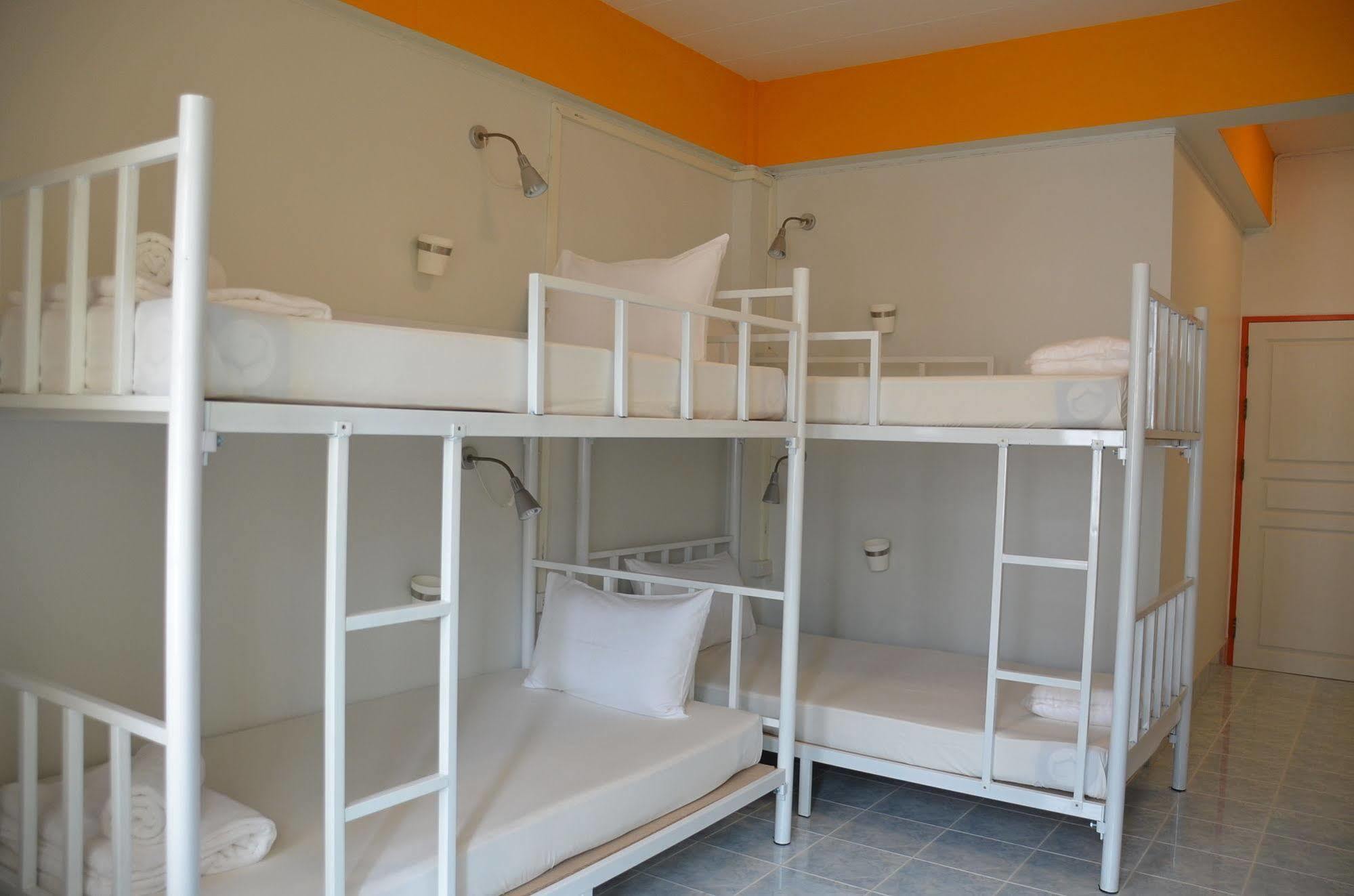 Salsa Hostel Chumphon Zewnętrze zdjęcie